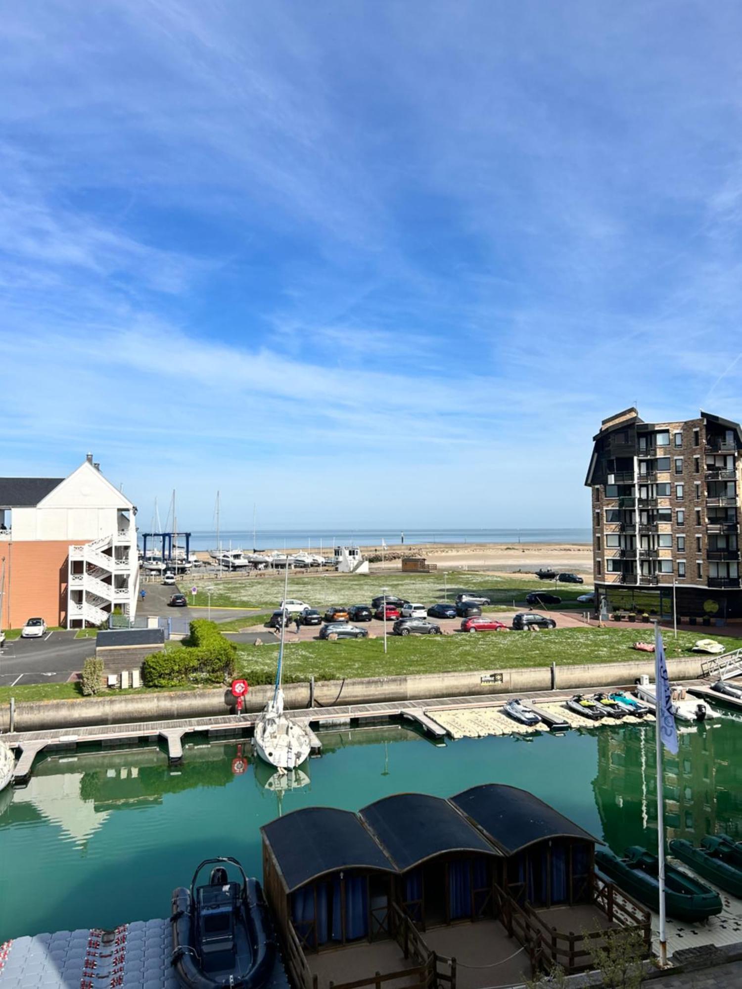 La Marina-Studio, Vue Mer Avec Balneo Deauville Bagian luar foto
